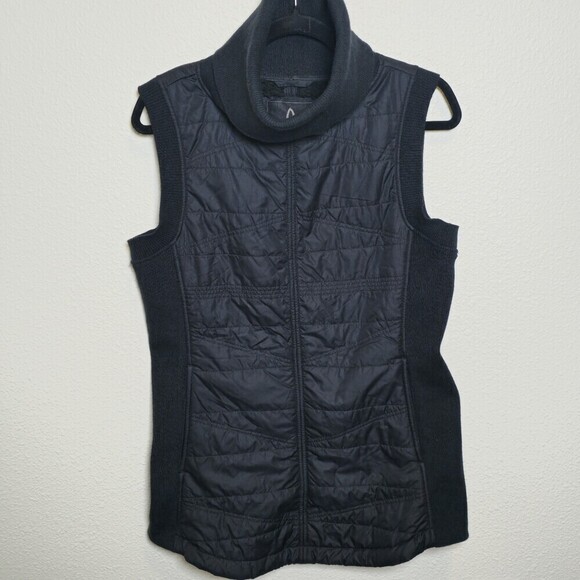 prAna Jackets & Blazers - prAna Women’s Quilted Fleece Vest Small Black Cowl Neck Outdoor Hiking